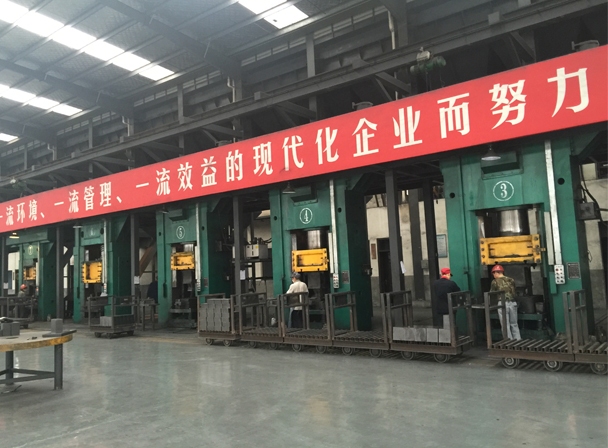 眼界大開，想不到還有這么干凈的鎂碳磚廠